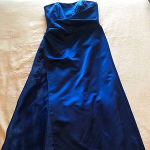 David’s Bridal blue strapless dress worn once
